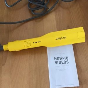 Drybar crimping iron